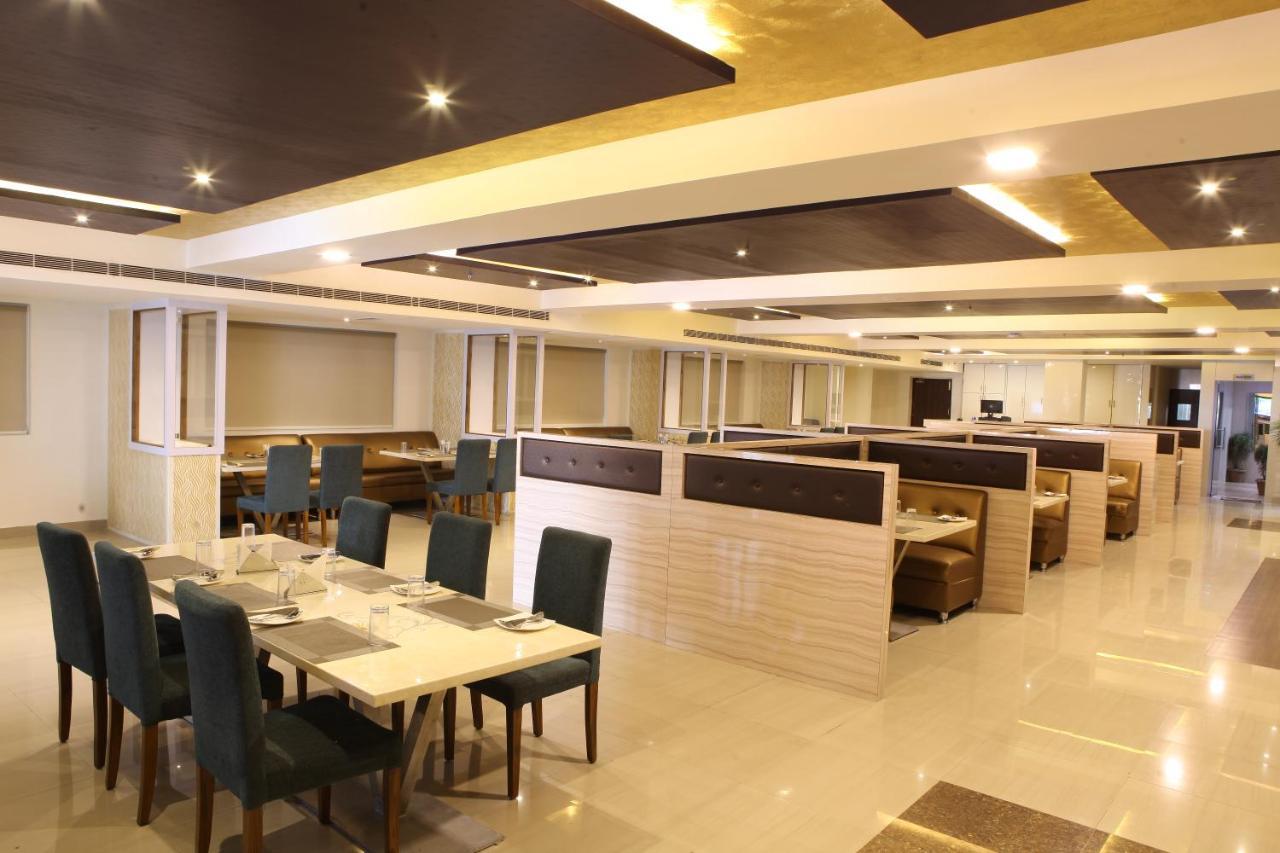 Nova Pride Hotel Hyderabad Exterior photo